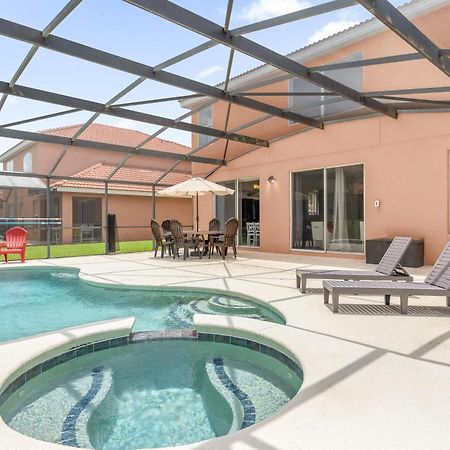 Large Spacious Home W Private Pool & Hot Tub ダベンポート エクステリア 写真