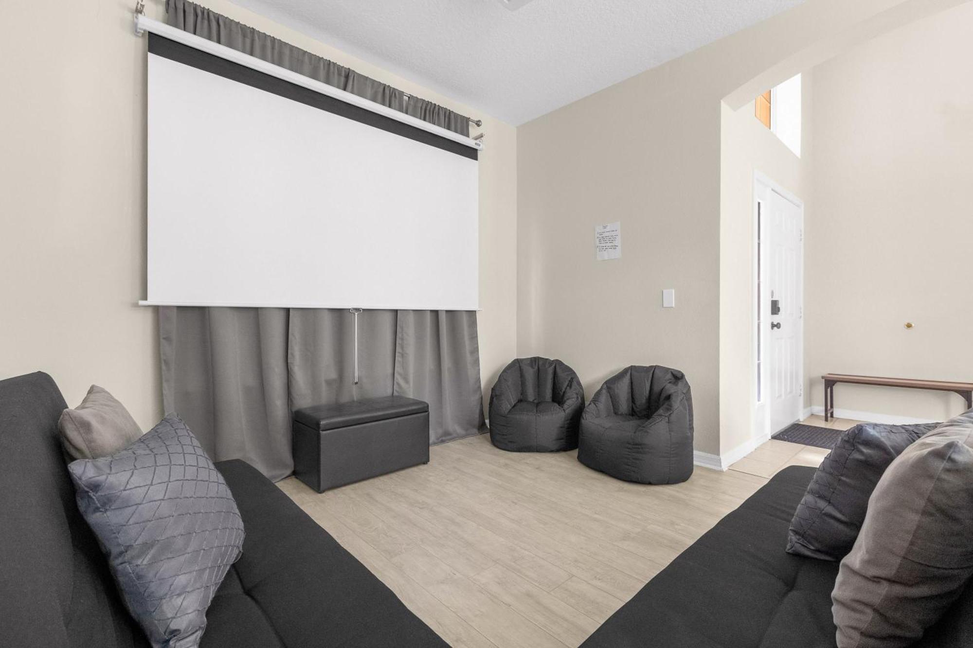 Large Spacious Home W Private Pool & Hot Tub ダベンポート エクステリア 写真