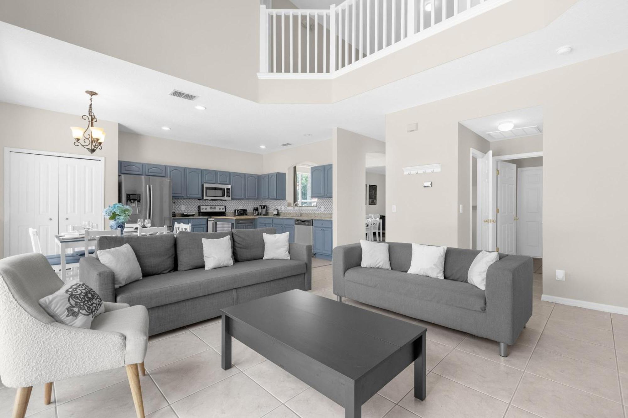 Large Spacious Home W Private Pool & Hot Tub ダベンポート エクステリア 写真