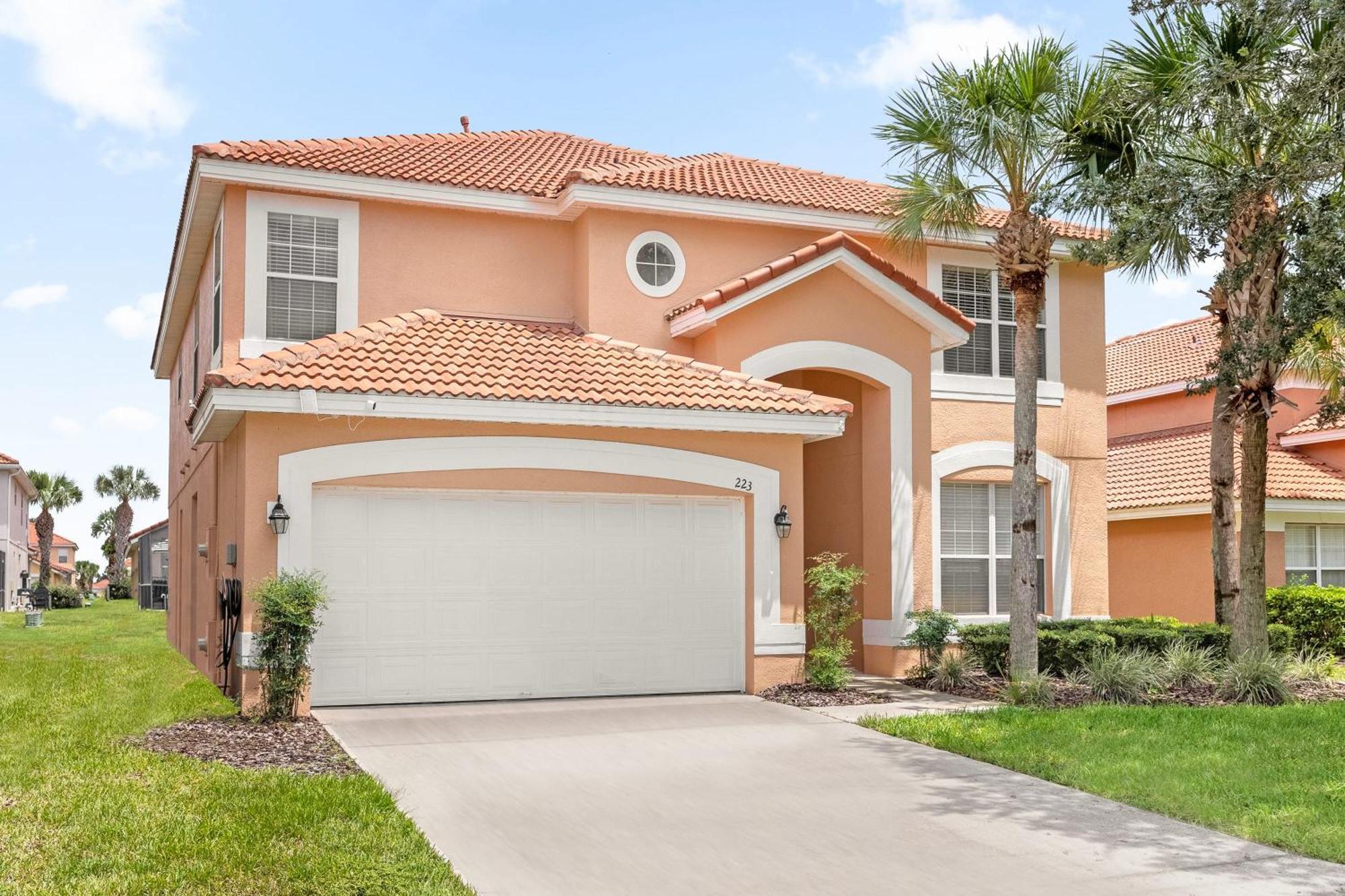 Large Spacious Home W Private Pool & Hot Tub ダベンポート エクステリア 写真