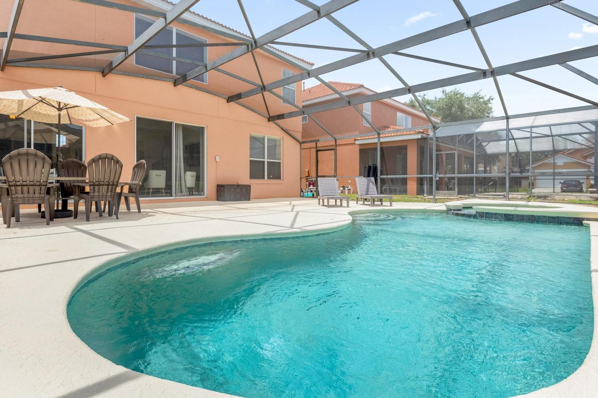 Large Spacious Home W Private Pool & Hot Tub ダベンポート エクステリア 写真